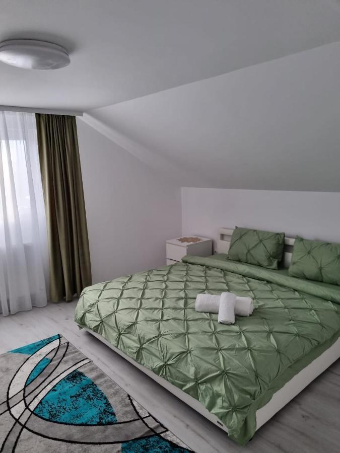 Izabella Guest House Сэчеле Экстерьер фото