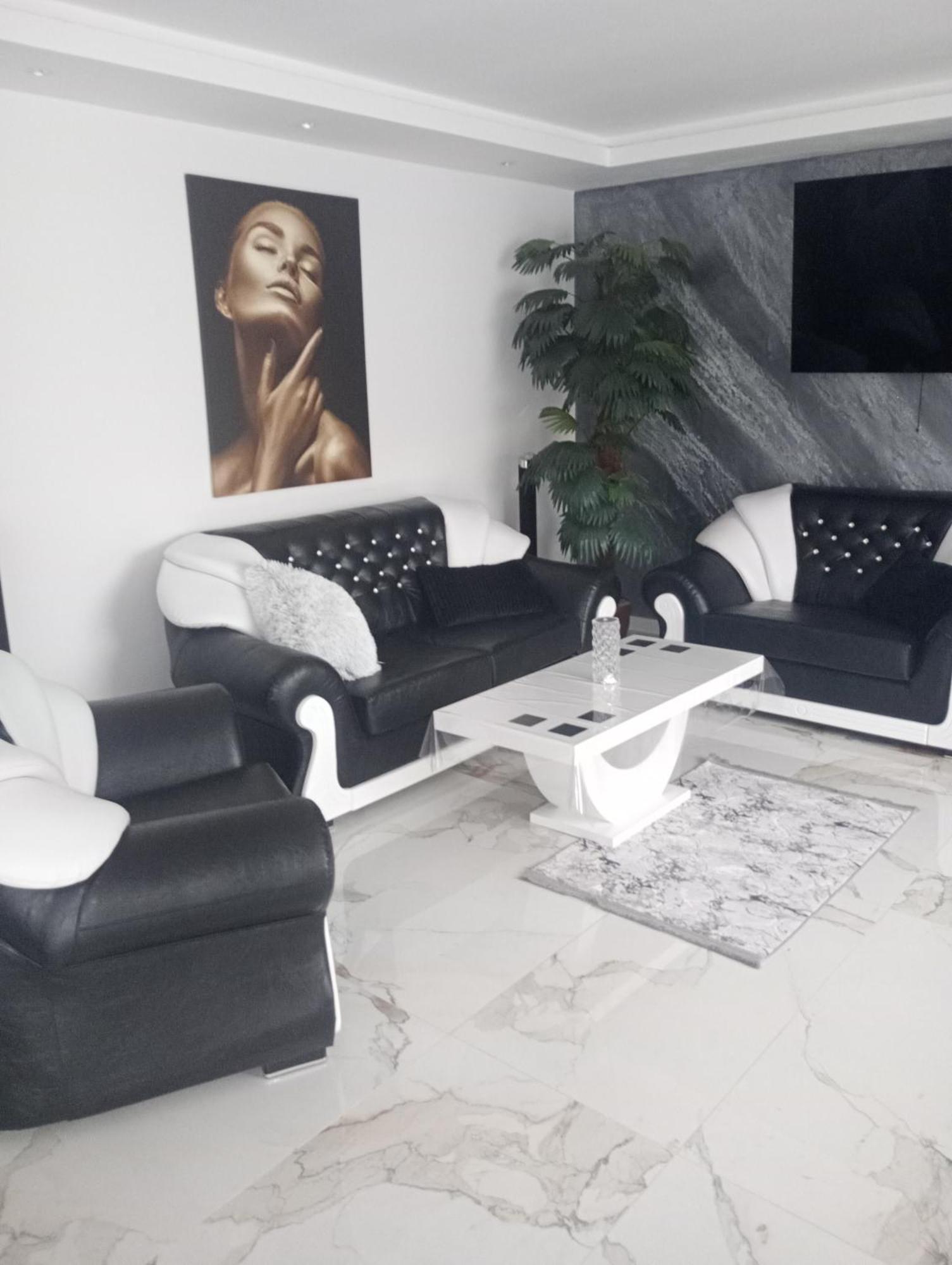 Izabella Guest House Сэчеле Экстерьер фото