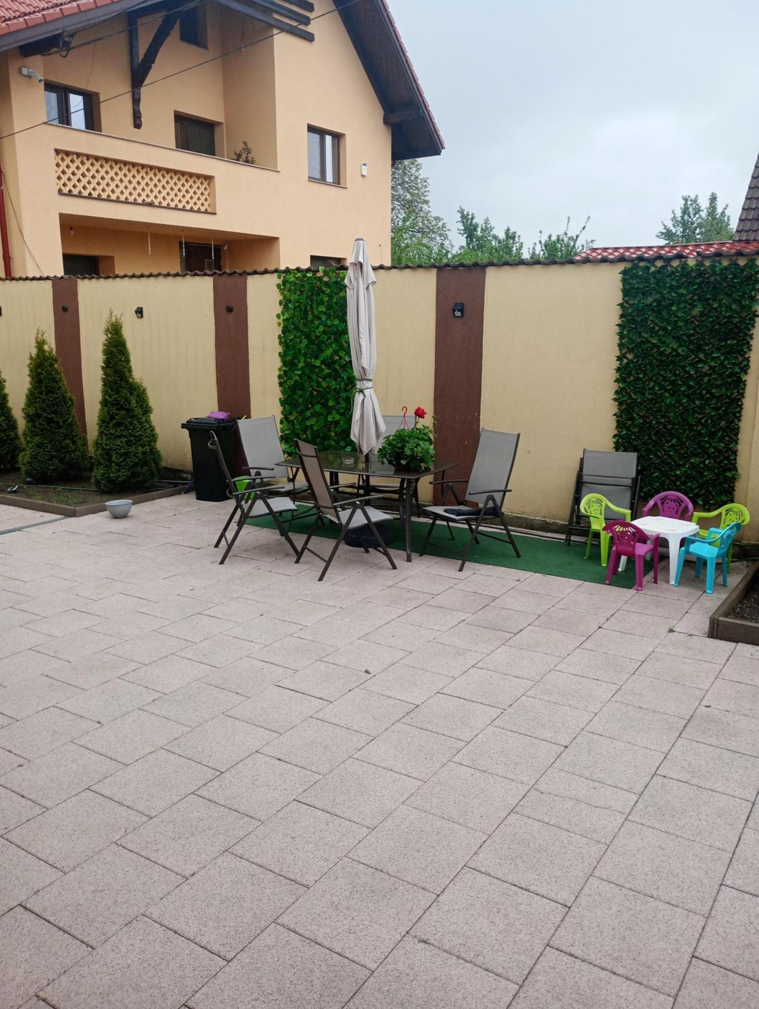 Izabella Guest House Сэчеле Экстерьер фото